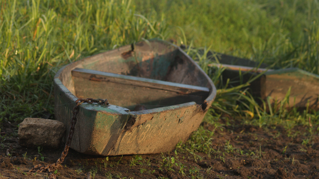 Illustration for article titled Need To Cry At Work But Don’t Want Your Male Coworkers To Lose Respect For You? Here Are 5 Photos Of Damaged Boats To Pretend That You’re Sad About